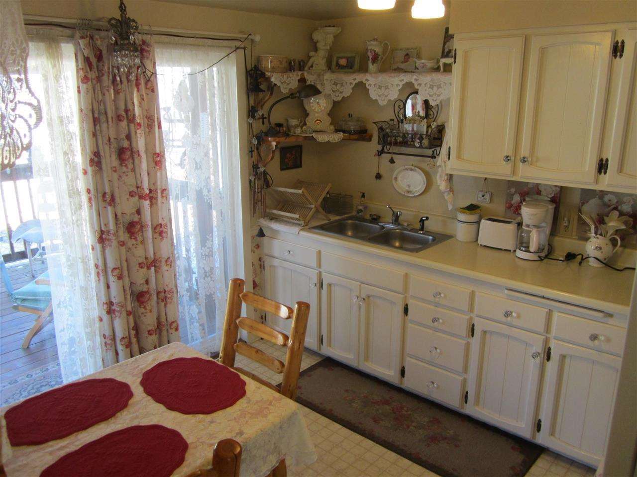 2716 W Everett Ave - Photo 4
