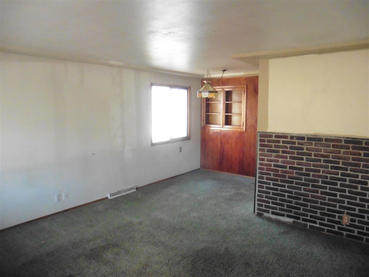 308 E Queen Ave - Photo 3