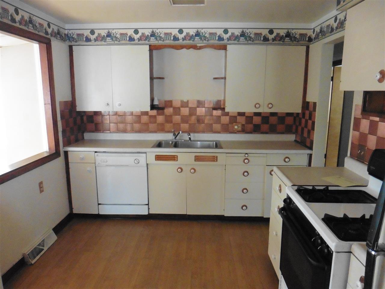 308 E Queen Ave - Photo 4