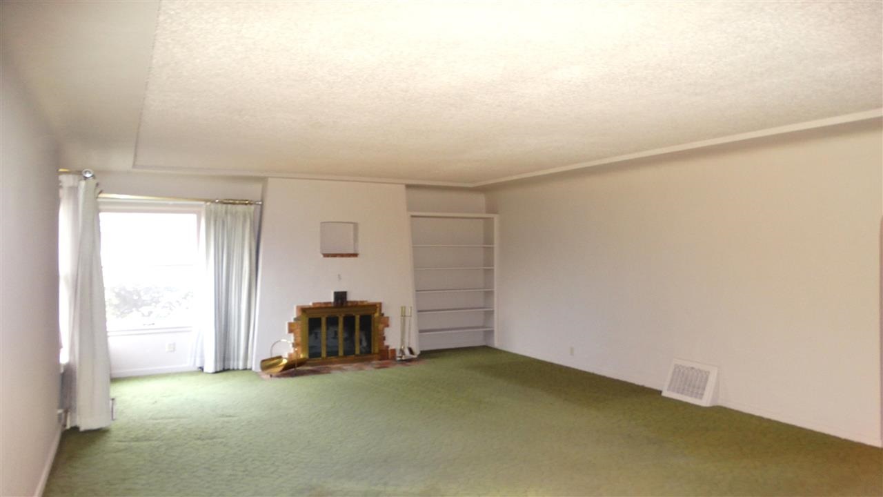 304 E Bridgeport Ave - Photo 4