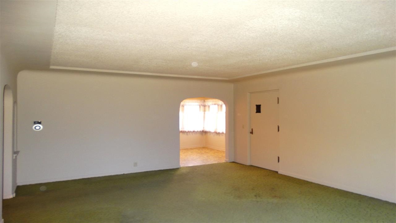304 E Bridgeport Ave - Photo 6