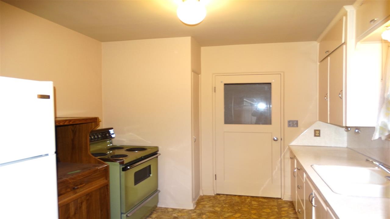 304 E Bridgeport Ave - Photo 7