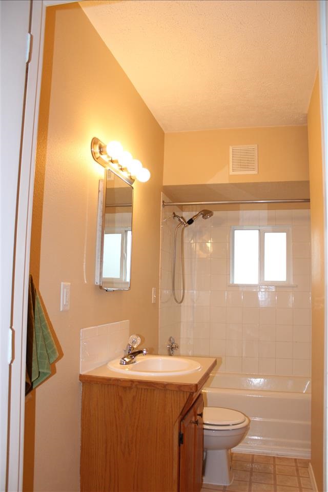 1118 W Glass Ave - Photo 15