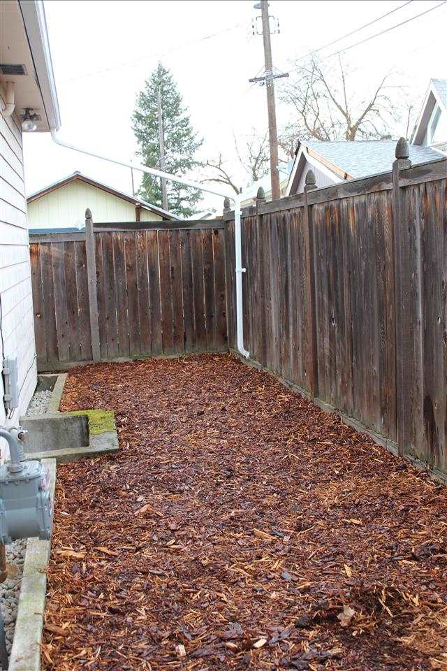 1118 W Glass Ave - Photo 19