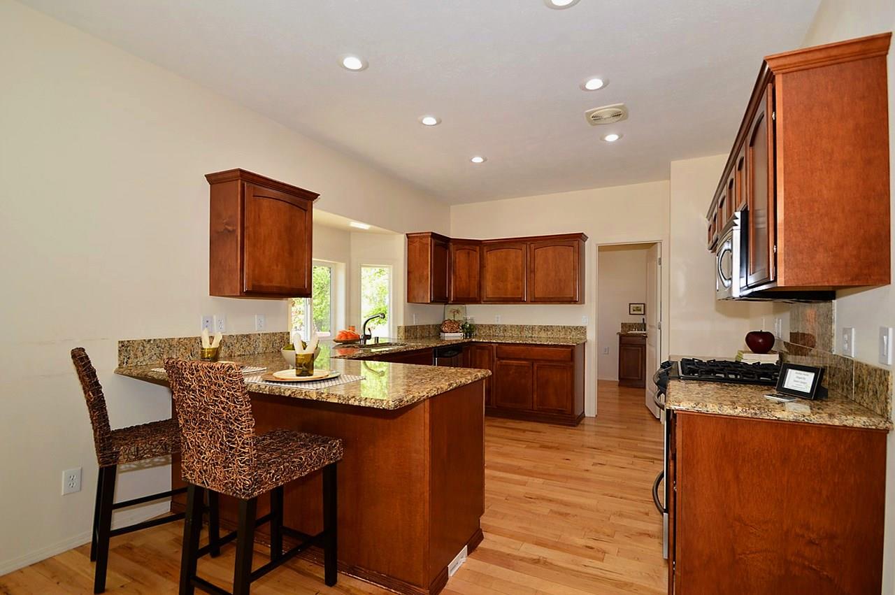 13213 N East Newman Lake Rd - Photo 4