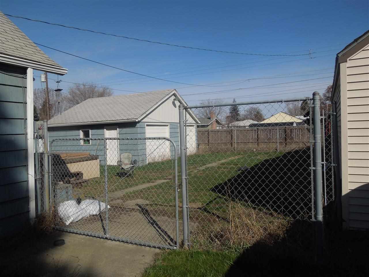 2209 E Rowan - Photo 14
