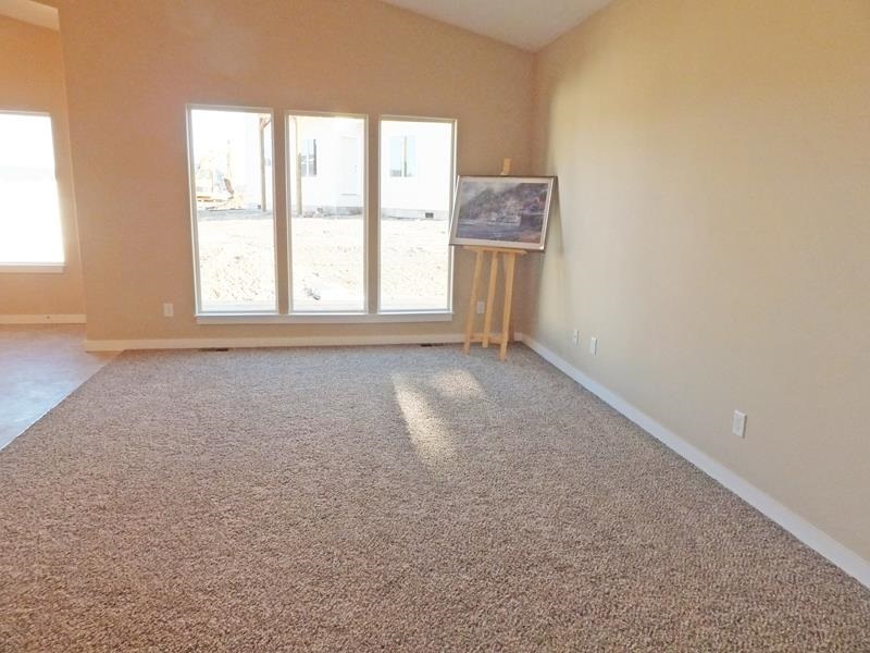 2611 N Fox Ln - Photo 3