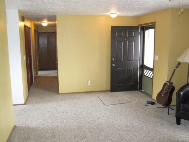 1225 E 4th St - Photo 5