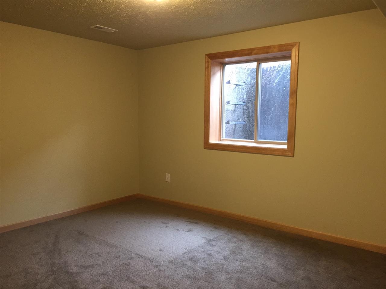 2314 W Stratton Ave - Photo 17