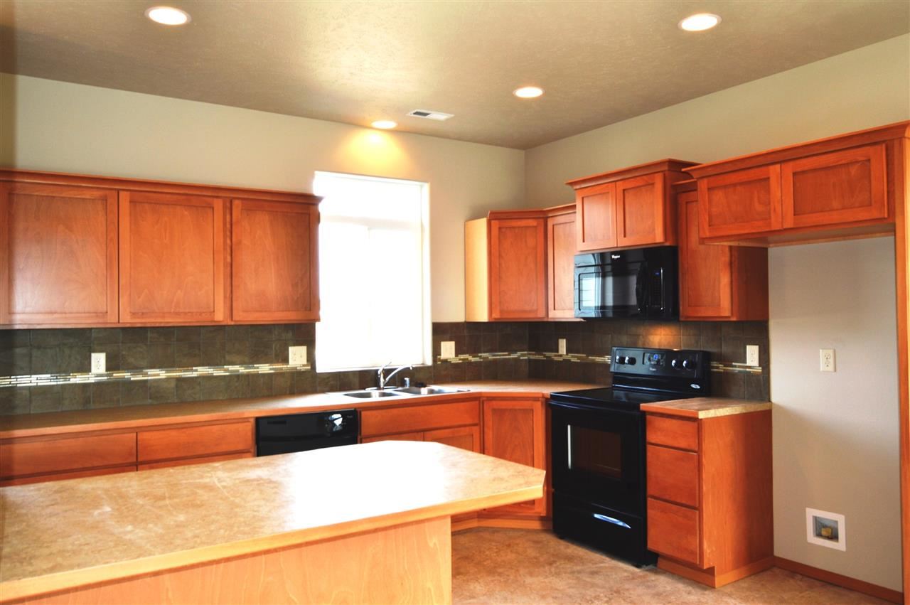 9007 N Cannon St - Photo 3