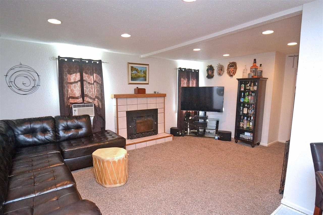 2918 W Heroy Ave - Photo 7