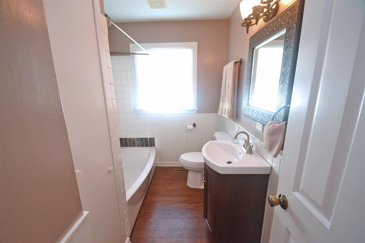 2918 W Heroy Ave - Photo 8