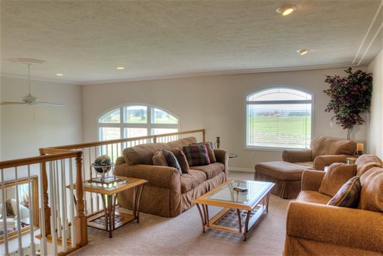 21527 N Saddle Mountain Ln - Photo 11