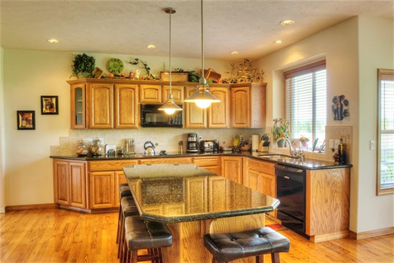 21527 N Saddle Mountain Ln - Photo 6