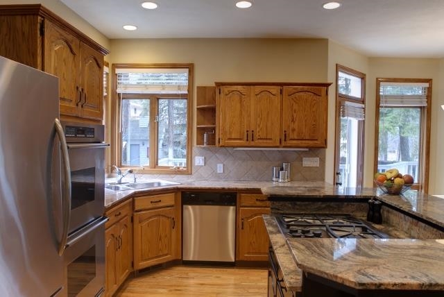 12027 N Riverwood Dr - Photo 3