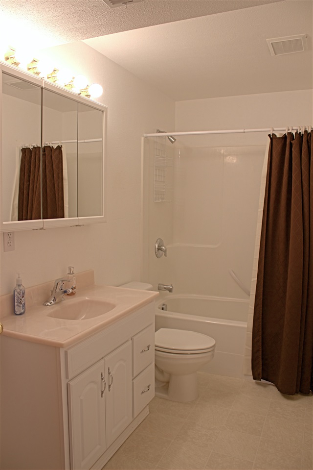 105 E Trevor Rd - Photo 13