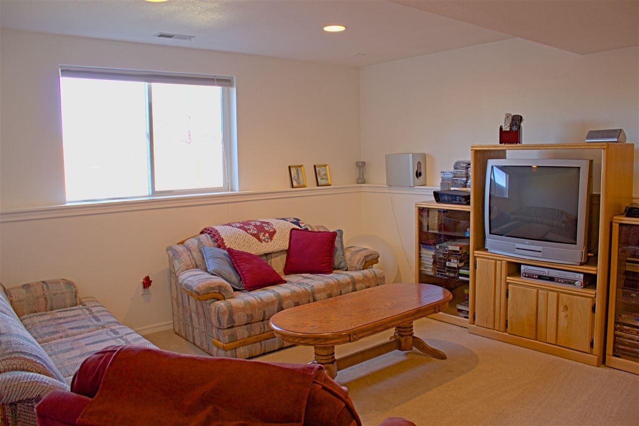 105 E Trevor Rd - Photo 14