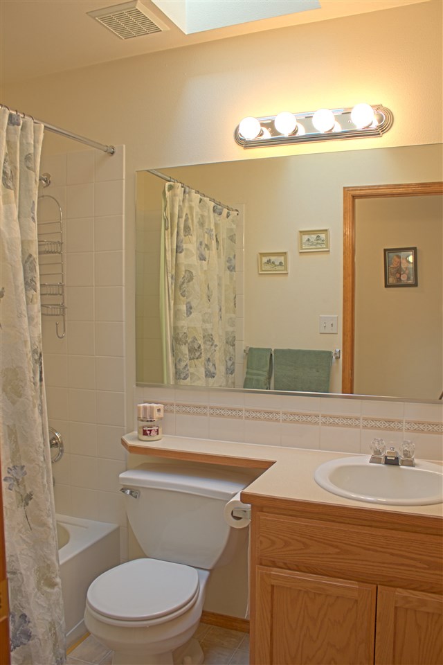 105 E Trevor Rd - Photo 6