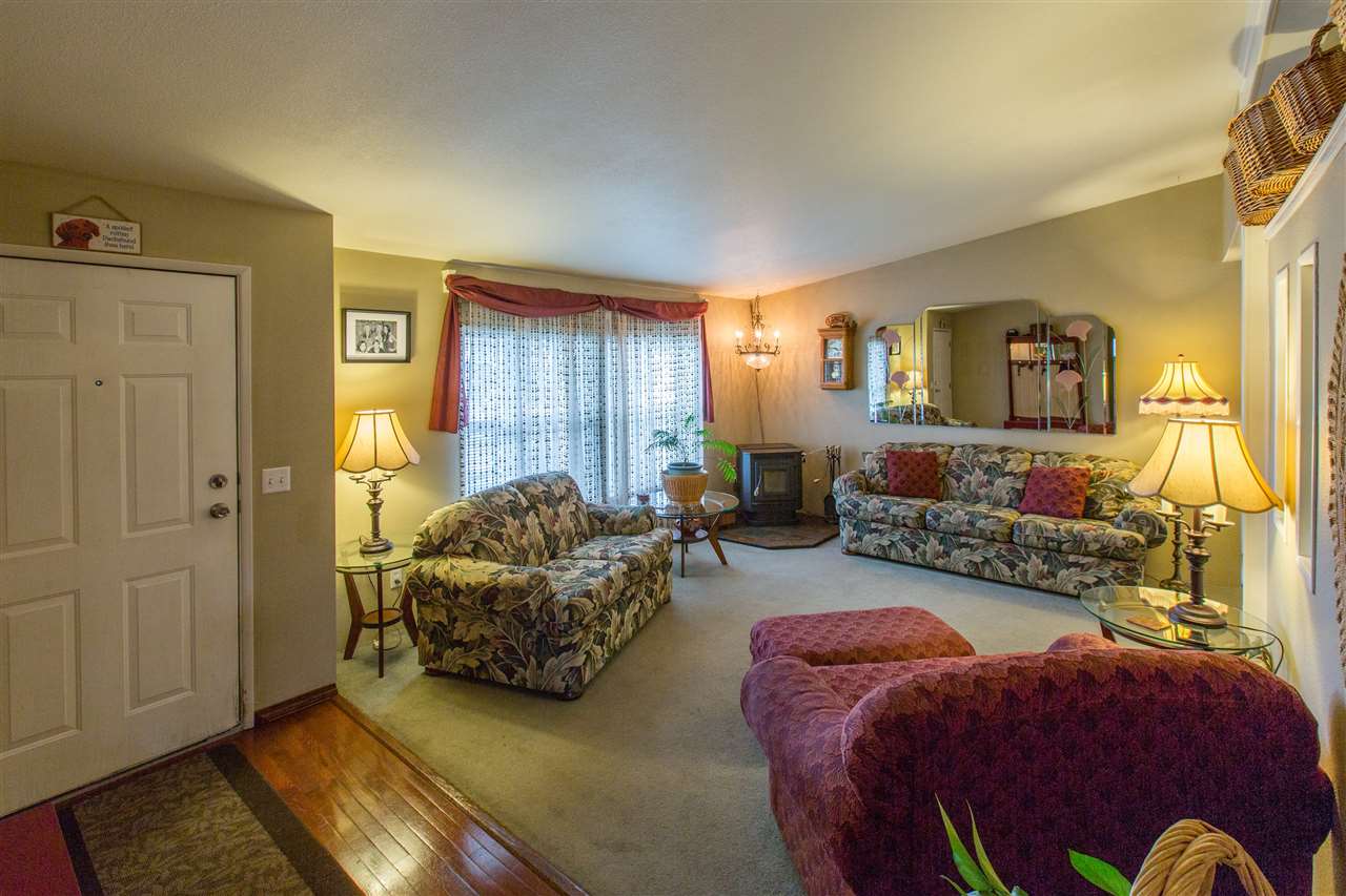 7325 E Fairview Ave - Photo 4