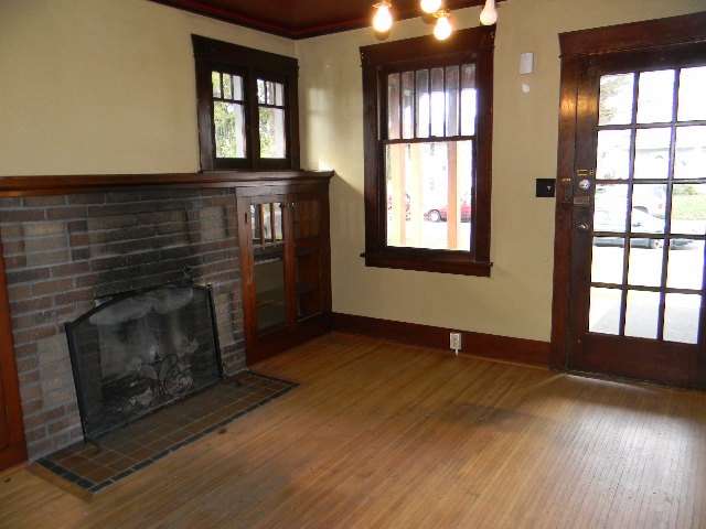512 E Glass Ave - Photo 3