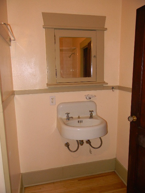 512 E Glass Ave - Photo 8