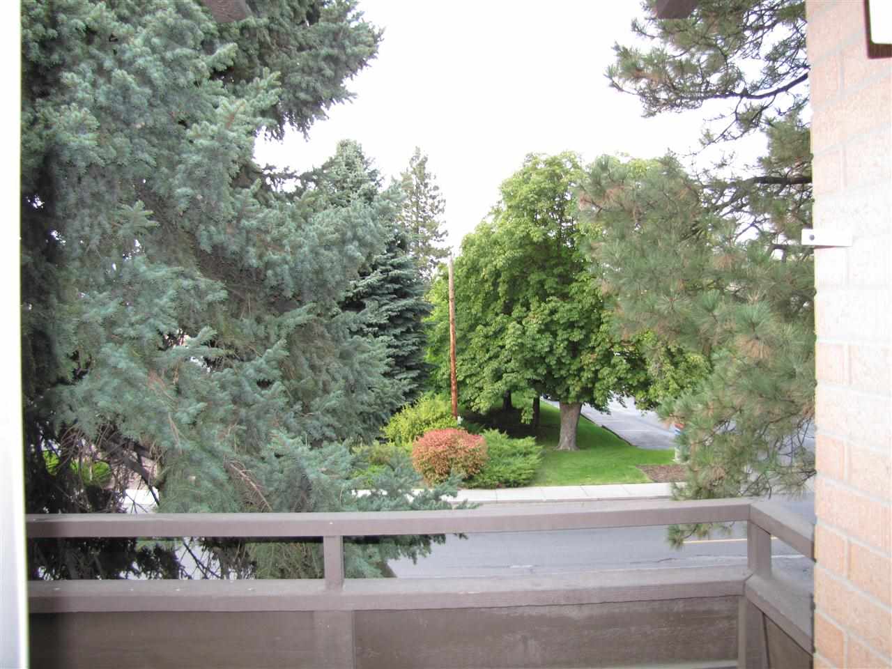 108 E Rowan Ave - Photo 18