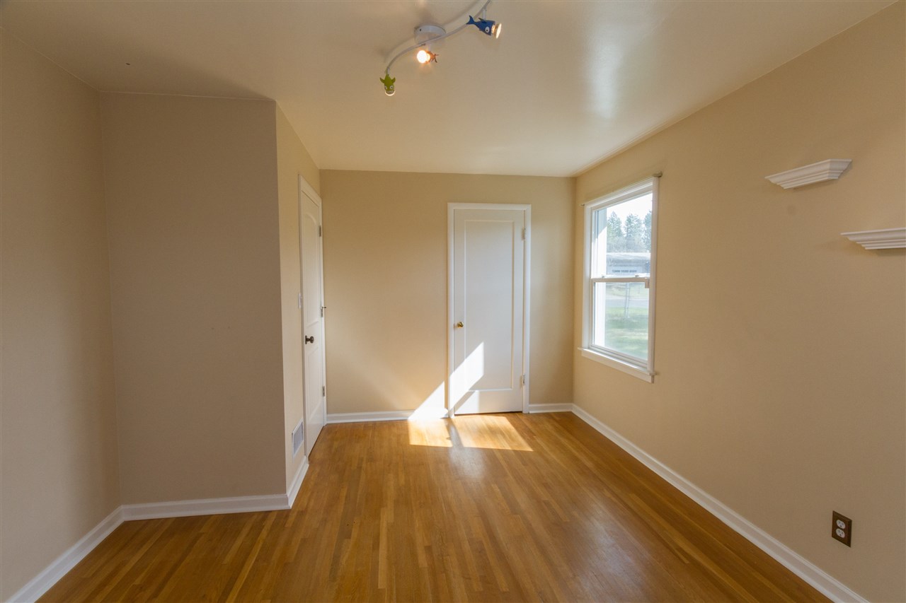 1214 E 42nd - Photo 13