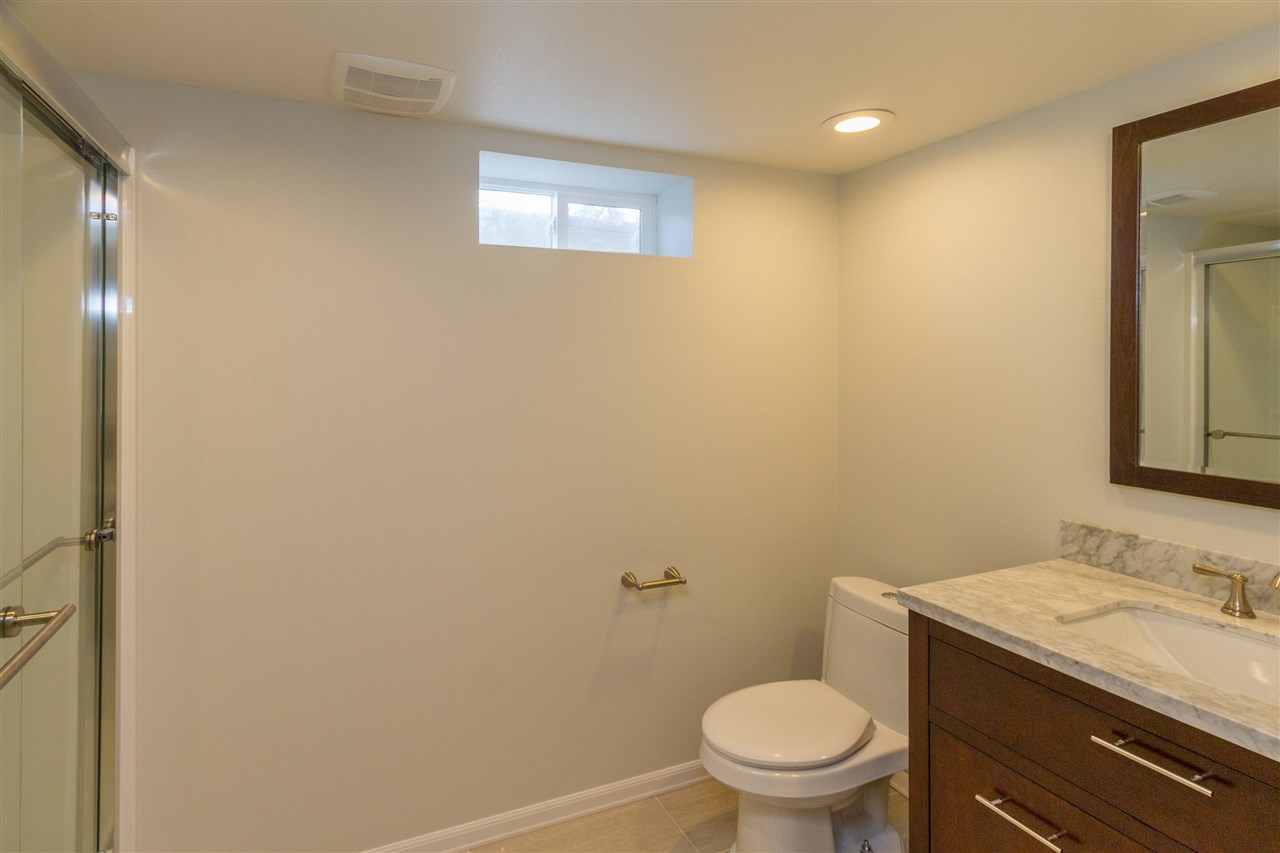 1214 E 42nd - Photo 17
