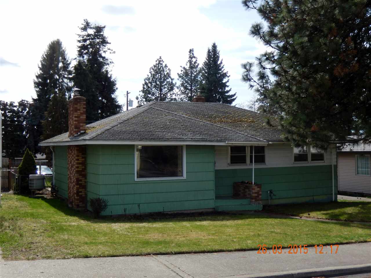 3019 W Hoffman Ave - Photo 1