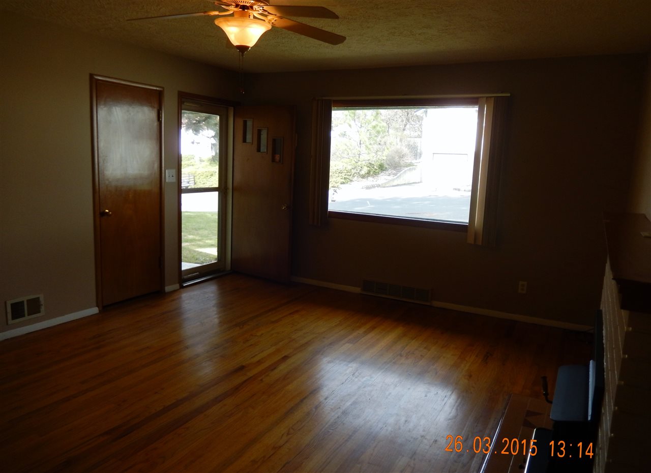 3019 W Hoffman Ave - Photo 8