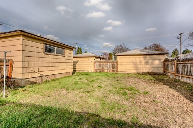 10620 E Mission Ave - Photo 16