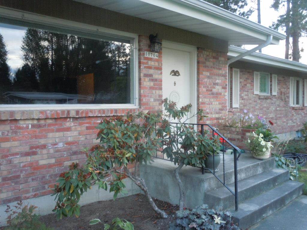 11704 E 19th Ave - Photo 2