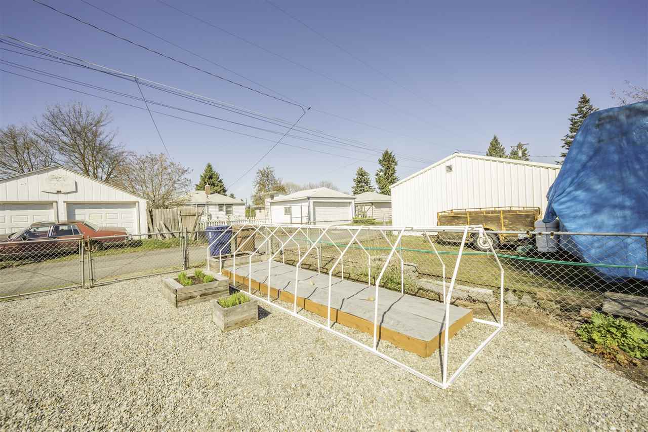5217 N Oak St - Photo 18