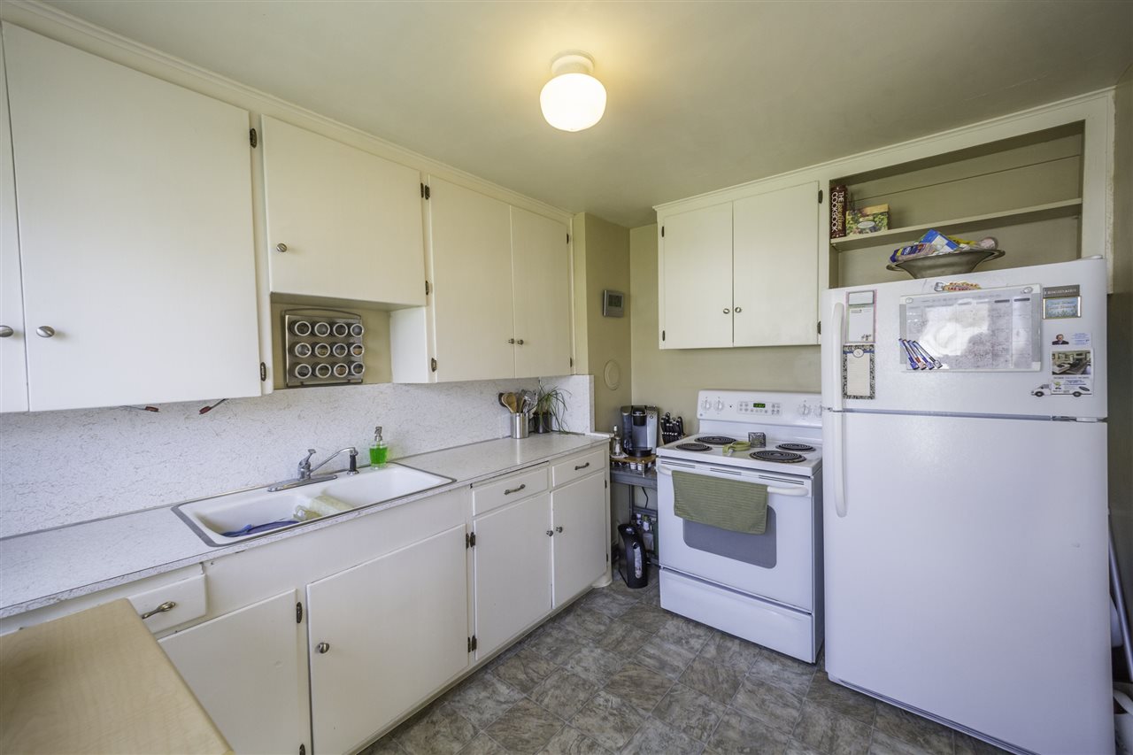 5217 N Oak St - Photo 5