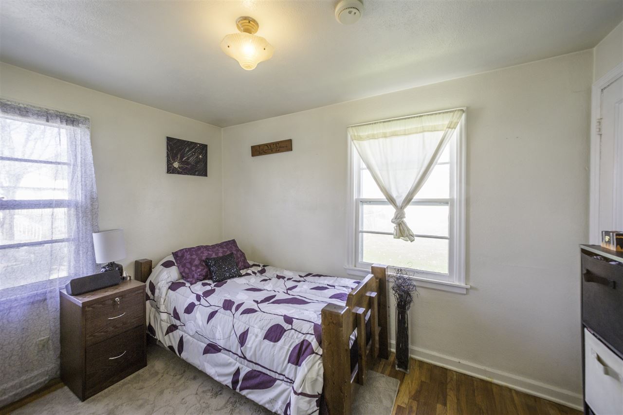 5217 N Oak St - Photo 10