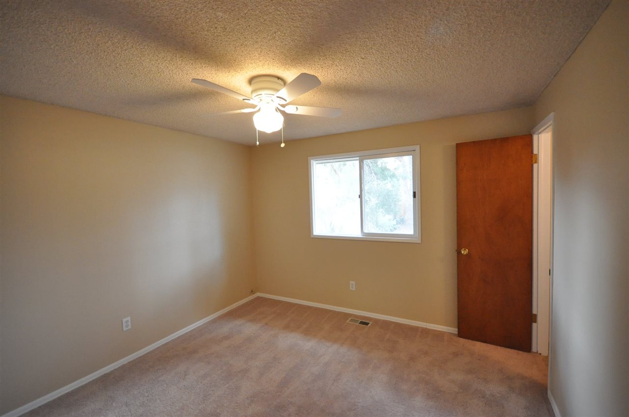 6611 N Victor St - Photo 9