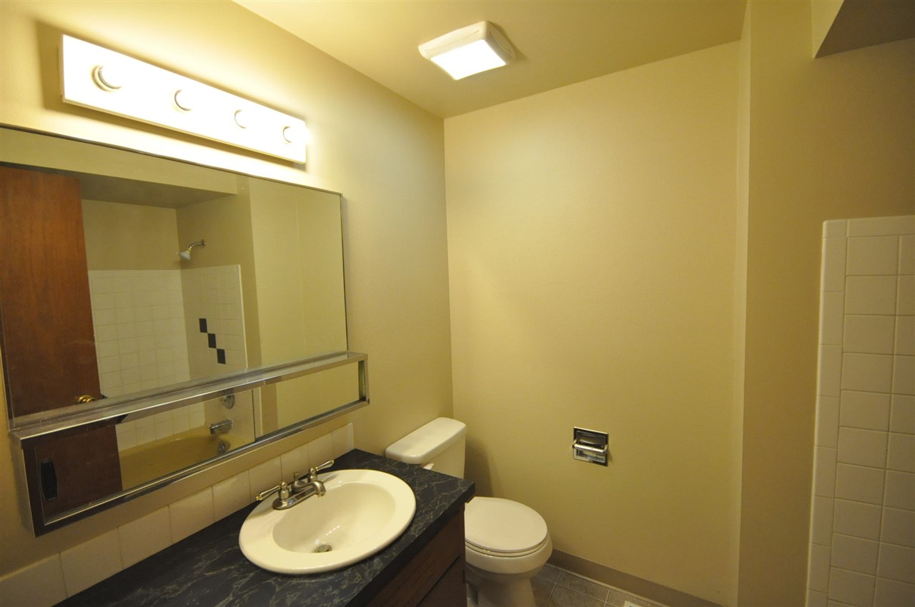 6611 N Victor St - Photo 10
