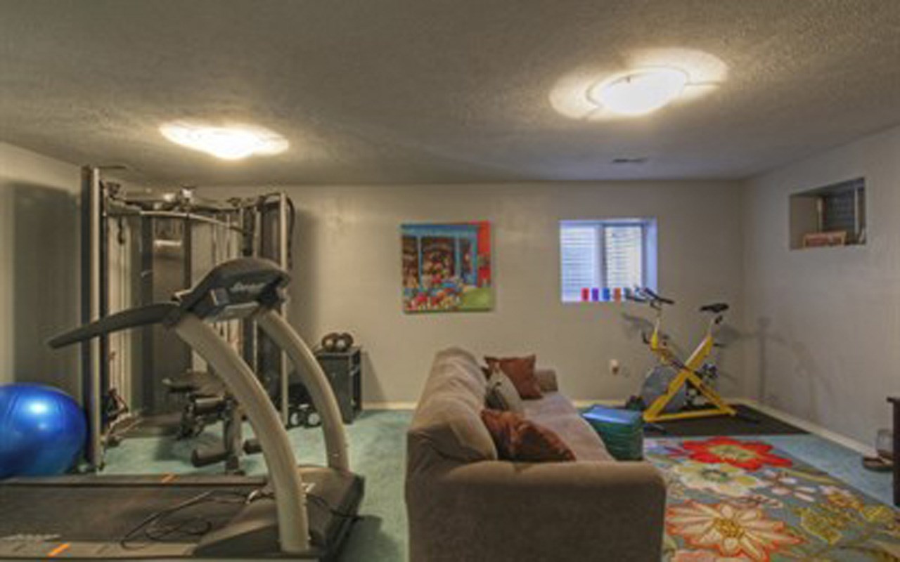 8913 N Kensington Dr - Photo 17