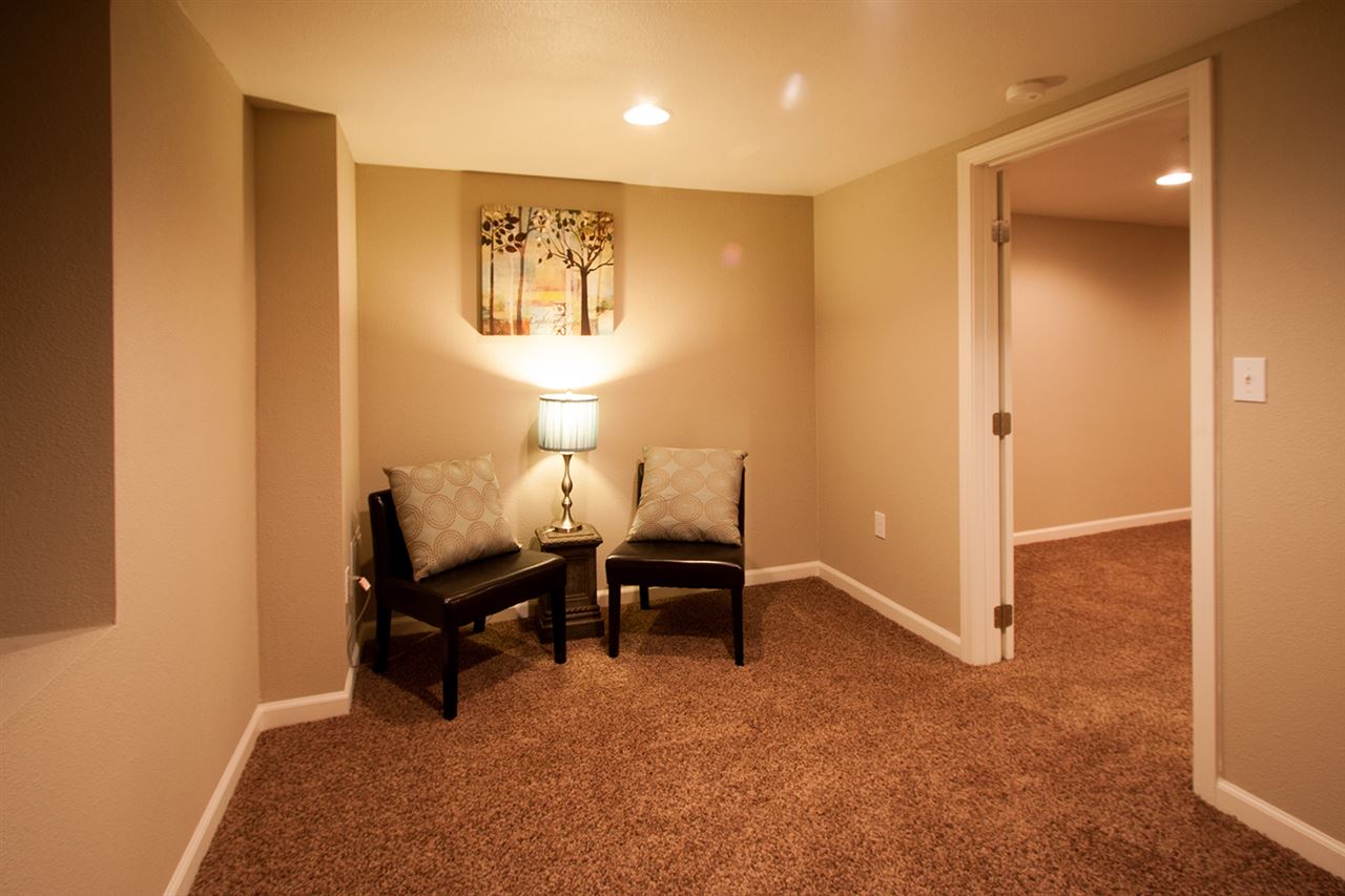 818 E Joseph Ave - Photo 8