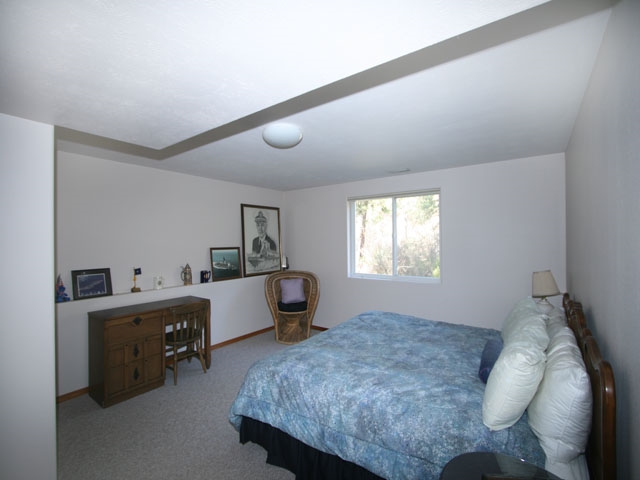 403 E Bridlewood Ln - Photo 14