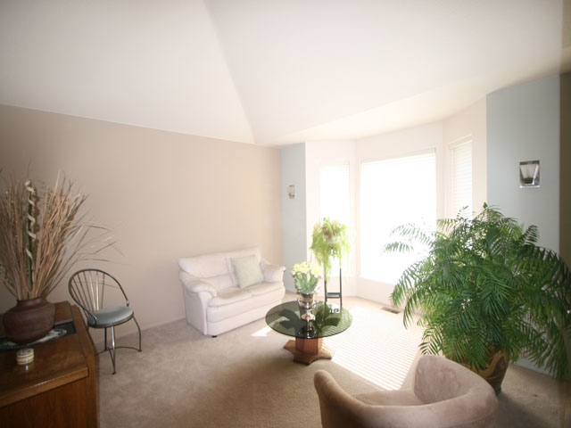 403 E Bridlewood Ln - Photo 5