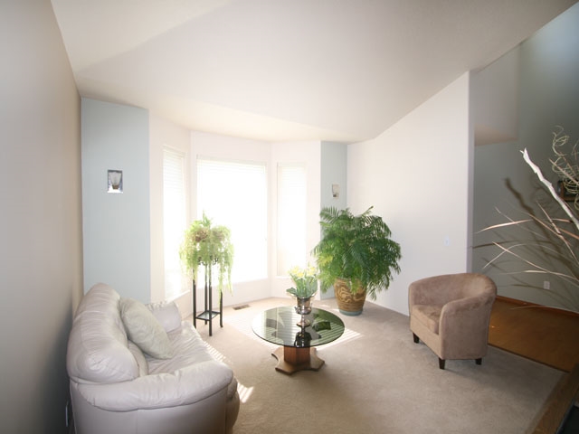 403 E Bridlewood Ln - Photo 6