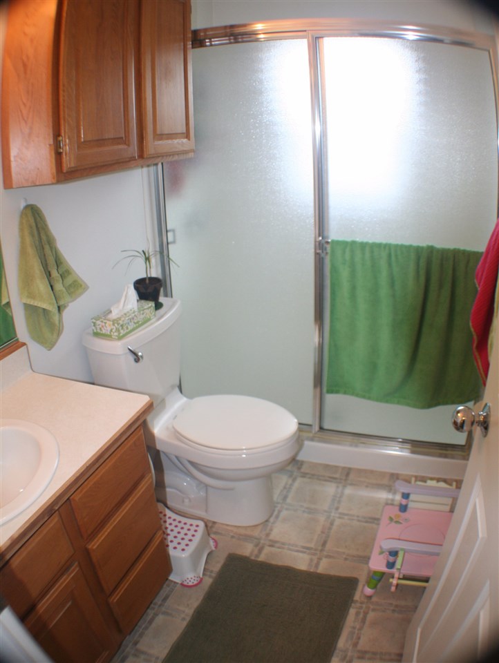5711 N Elm St - Photo 11