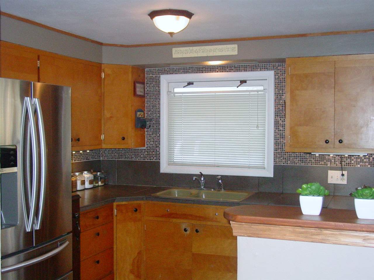 1004 E Hawthorne Ave - Photo 13