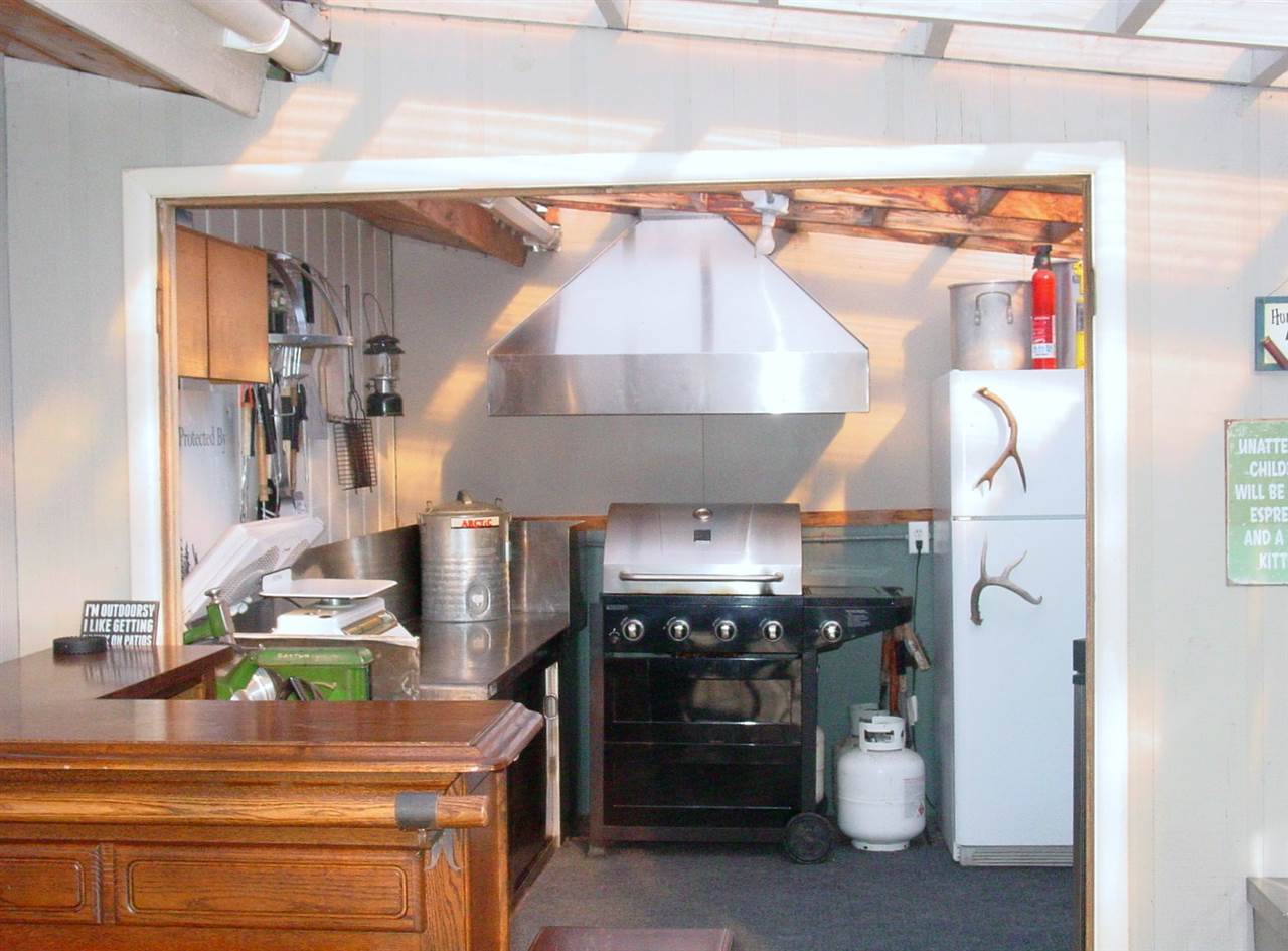 1004 E Hawthorne Ave - Photo 4