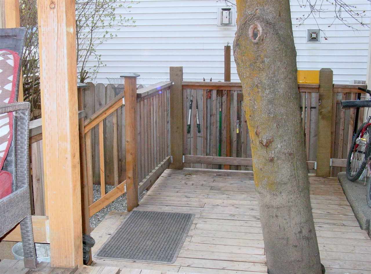 1004 E Hawthorne Ave - Photo 6