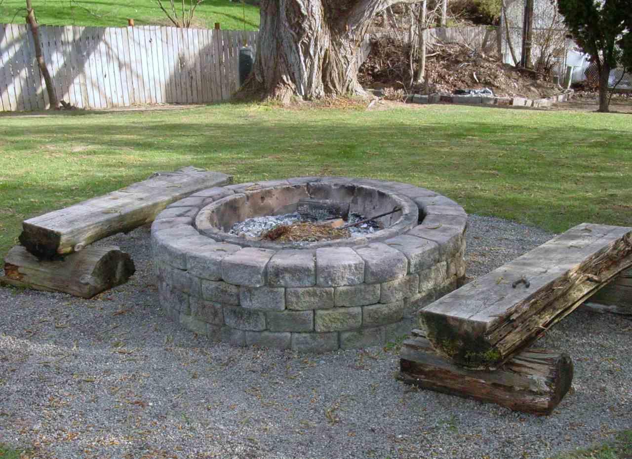 1004 E Hawthorne Ave - Photo 8