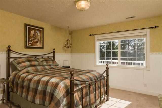 932 E 10th Ave - Photo 14