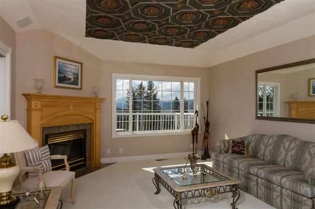 932 E 10th Ave - Photo 3