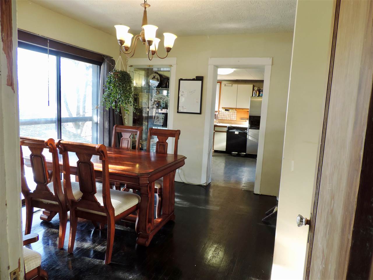 8702 E Valleyway Ave - Photo 3